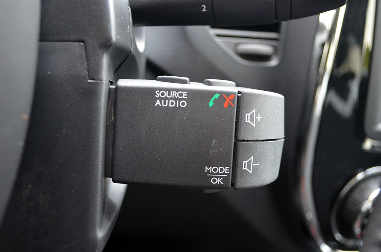 Renault Captur Zen TCe 120 EDC - Foto 21