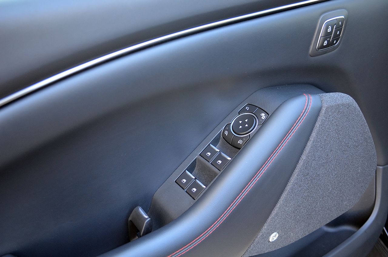 Ford Mustang Mach-E Premium AWD 258 kW (351 CV) Rango Extendido 99 kWh - Foto 69