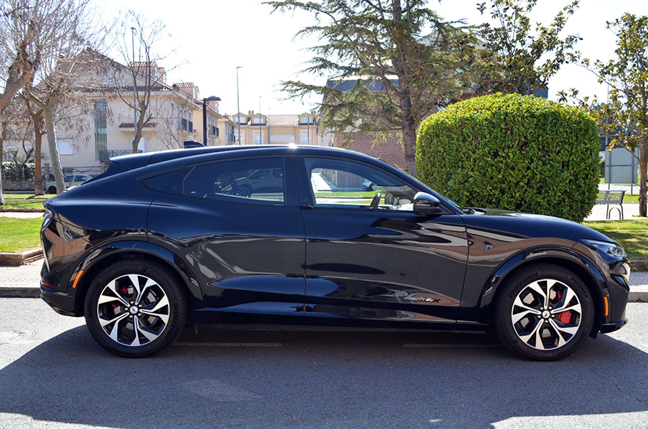 Ford Mustang Mach-E Premium AWD 258 kW (351 CV) Rango Extendido 99 kWh - Foto 5