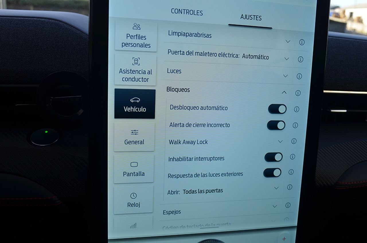 Ford Mustang Mach-E Premium AWD 258 kW (351 CV) Rango Extendido 99 kWh - Foto 44