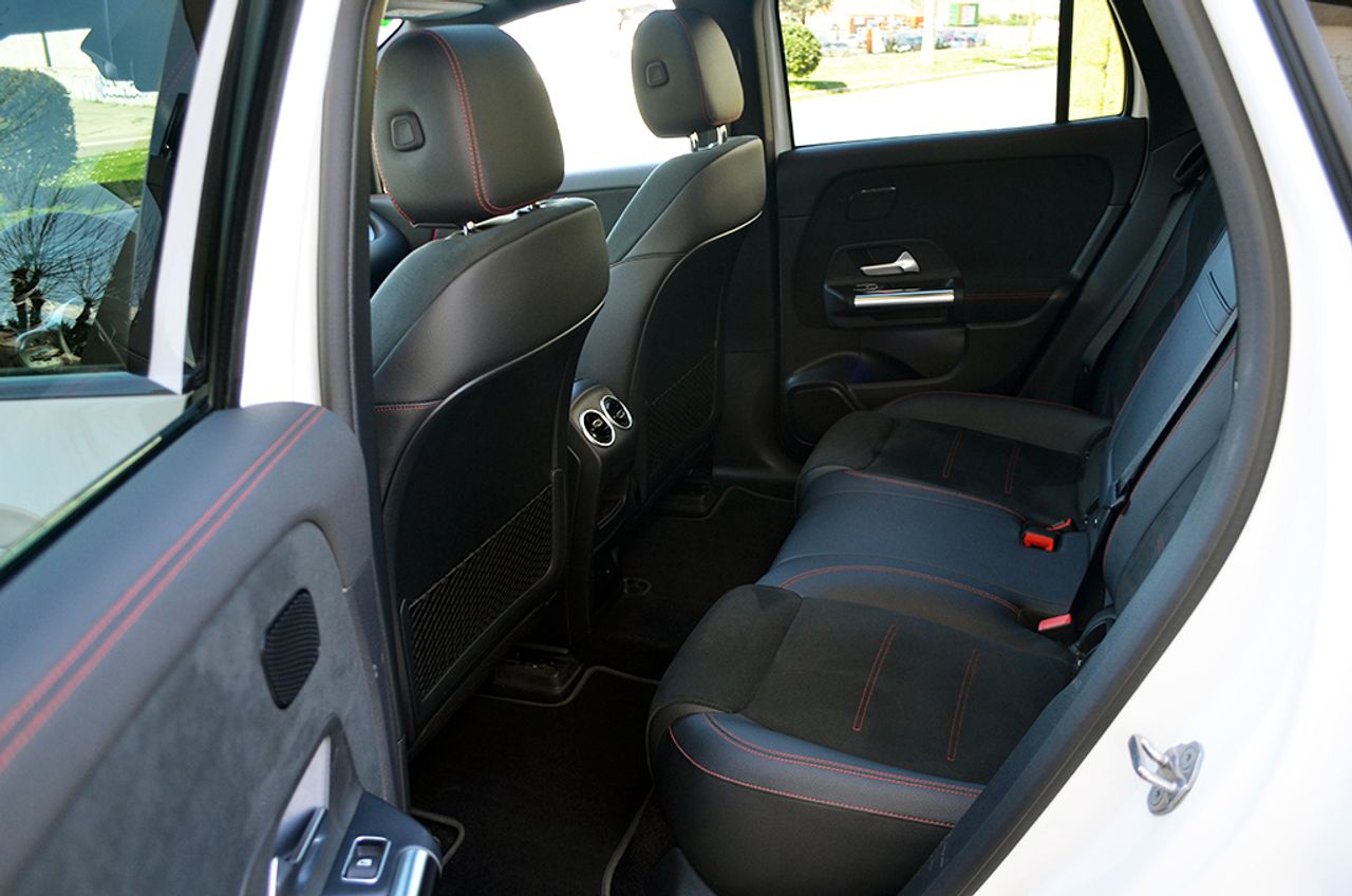 Mercedes EQA 250 190cv 66,5kWh AMG - Foto 9