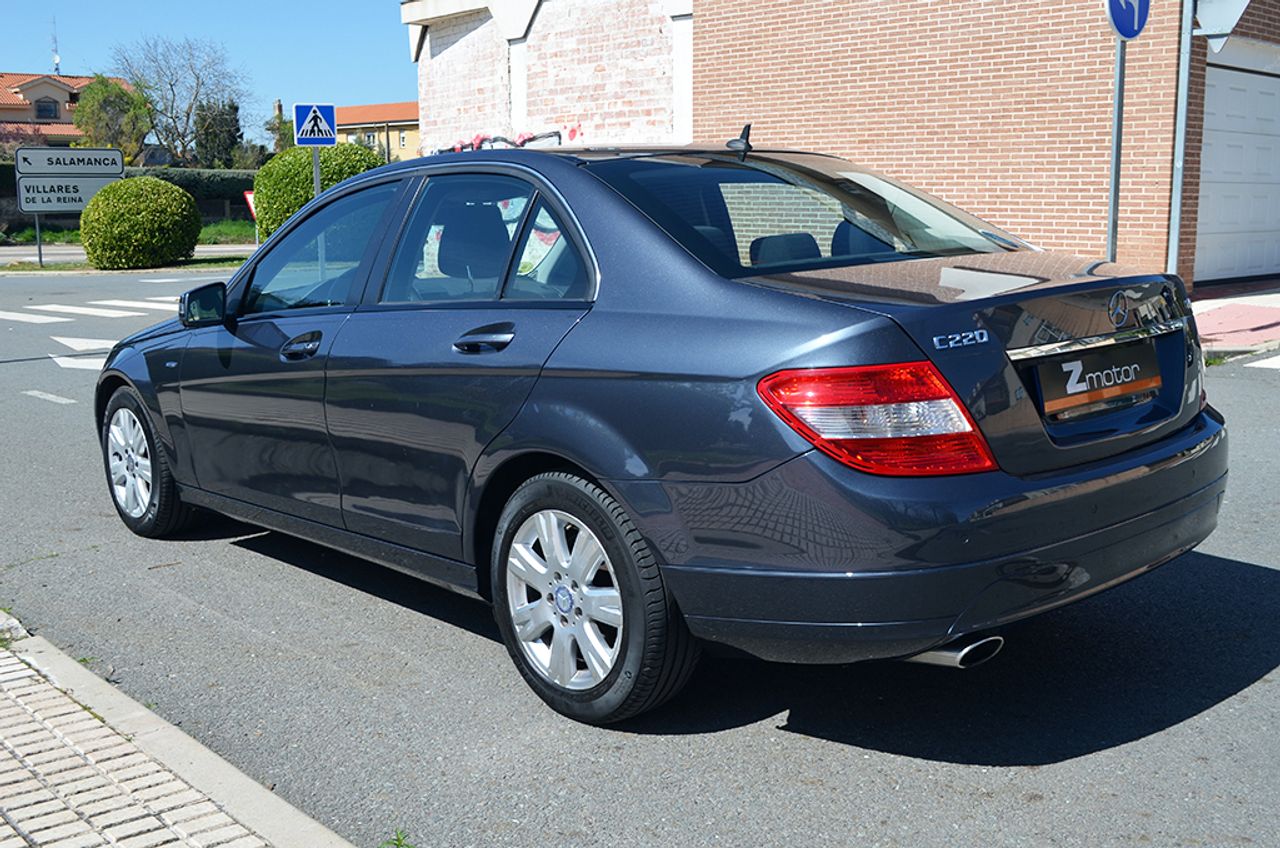 Mercedes Clase C C 220 CDI BlueEFFICIENCY Berlina Aut. 170cv - Foto 3