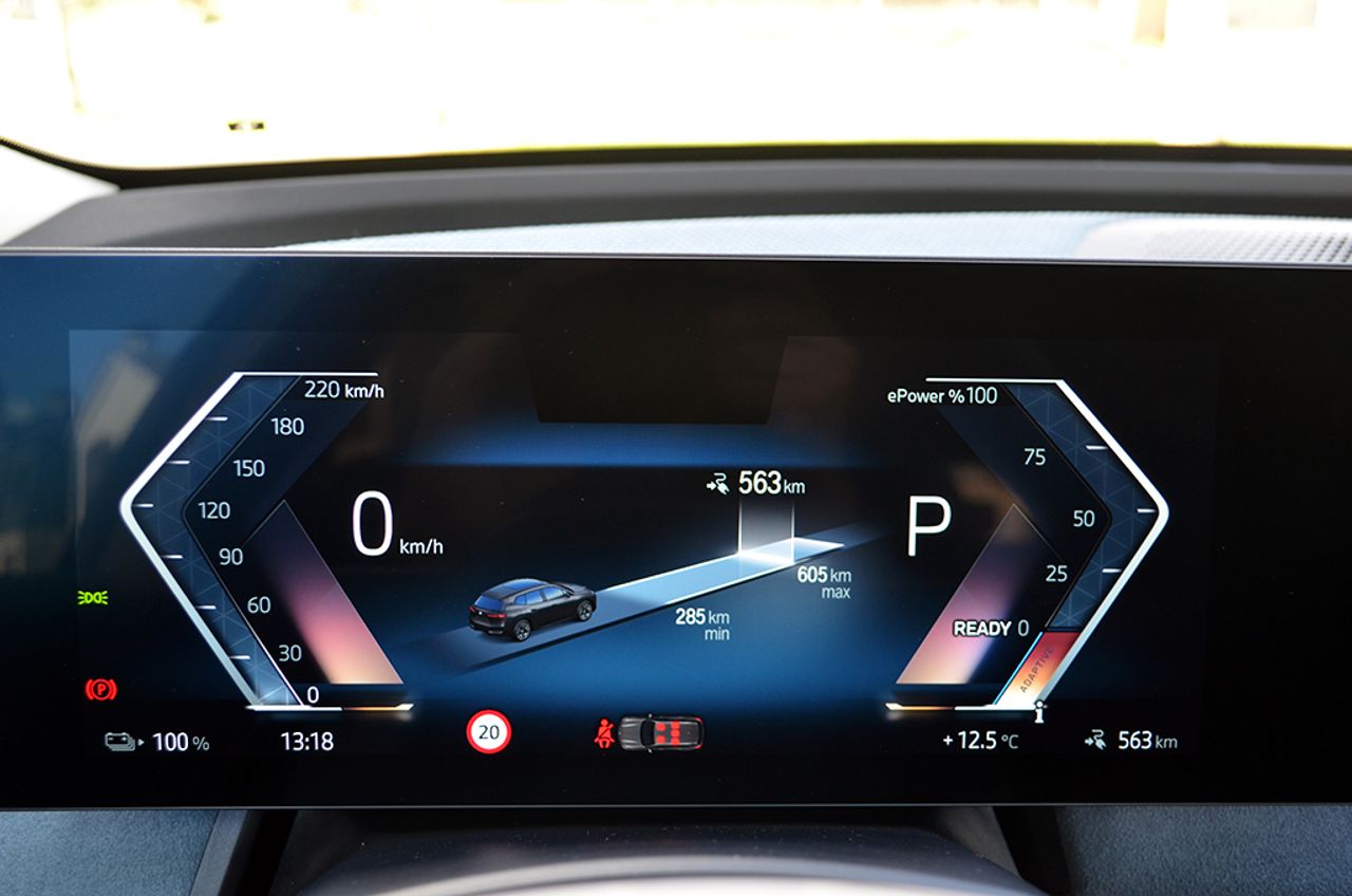 BMW iX xDrive50 523cv 111kWh - Foto 11