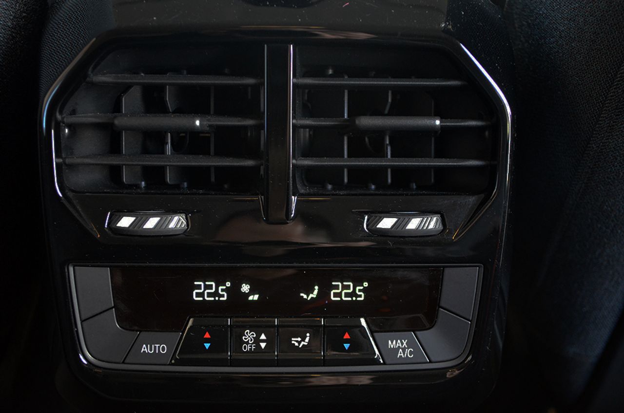 BMW iX xDrive50 523cv 111kWh - Foto 100