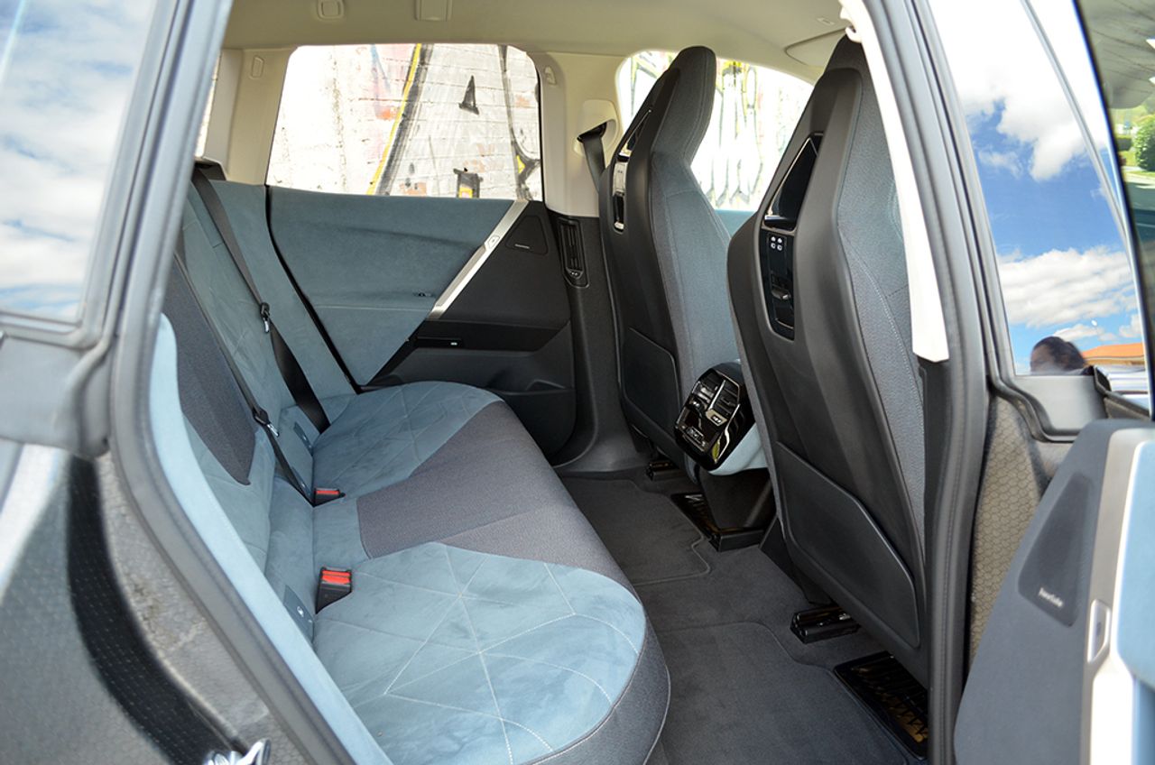 BMW iX xDrive50 523cv 111kWh - Foto 12