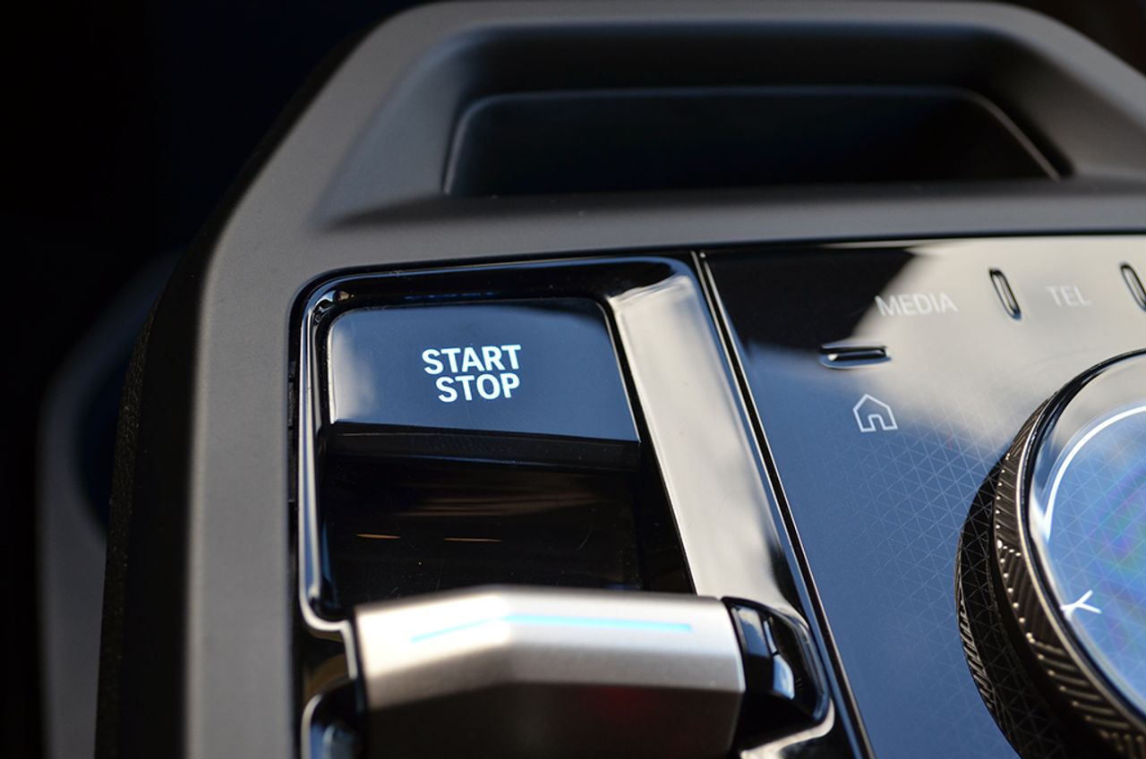 BMW iX xDrive50 523cv 111kWh - Foto 23