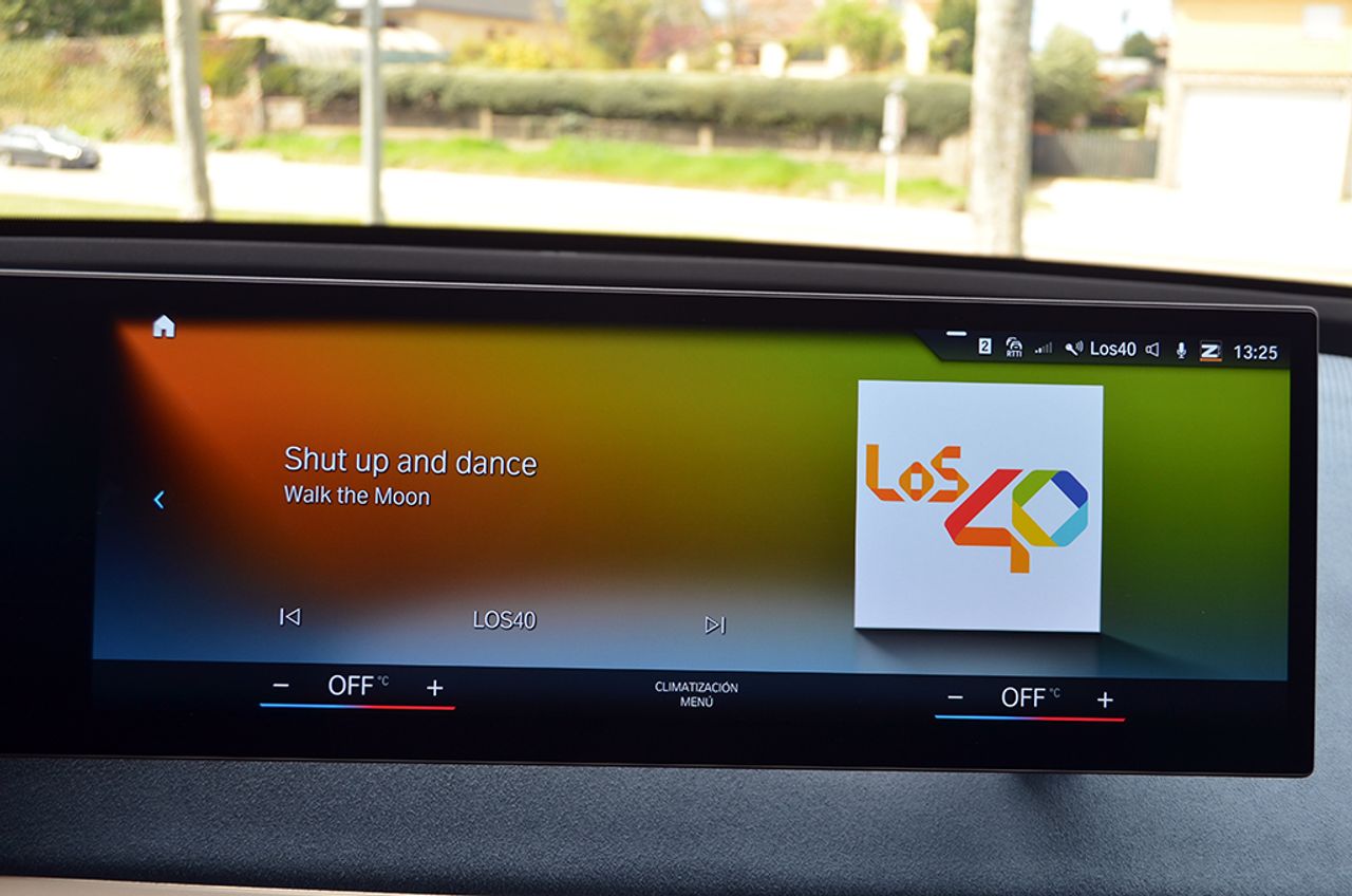 BMW iX xDrive50 523cv 111kWh - Foto 59