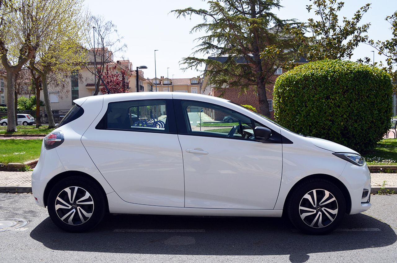Renault Zoe ZOE Life 80 kW R110 Batería 40 kWh - Foto 5