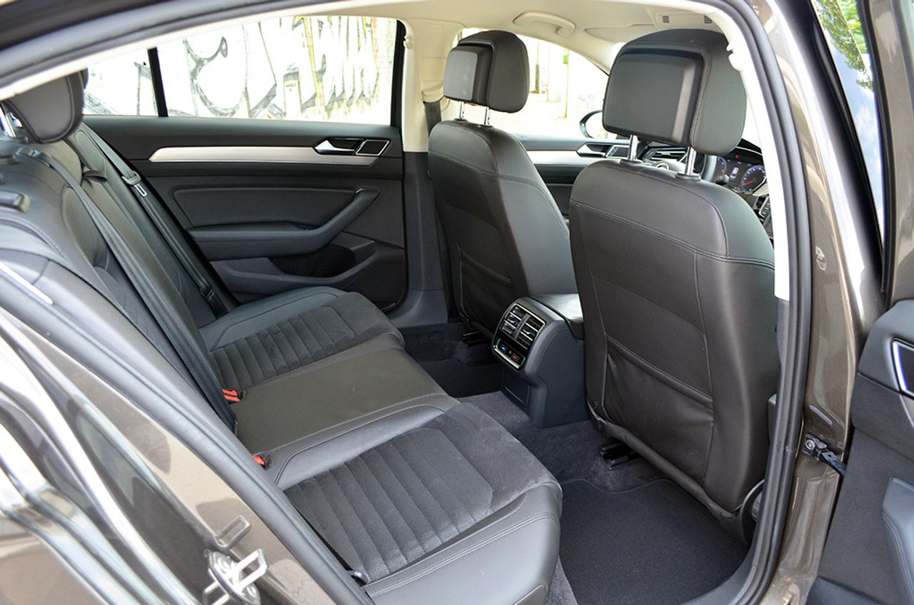 Volkswagen Passat Sport 2.0 TDI BMT 110 kW (150 CV) - Foto 12