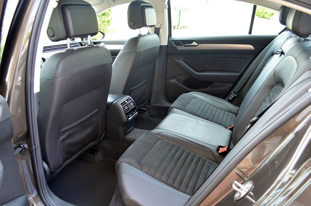 Volkswagen Passat Sport 2.0 TDI BMT 110 kW (150 CV) - Foto 9