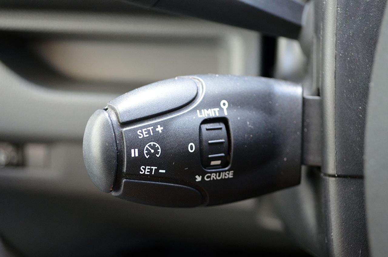 Opel Vivaro Electric Furgon Select L Larga BEV 136cv 75kWh - Foto 16
