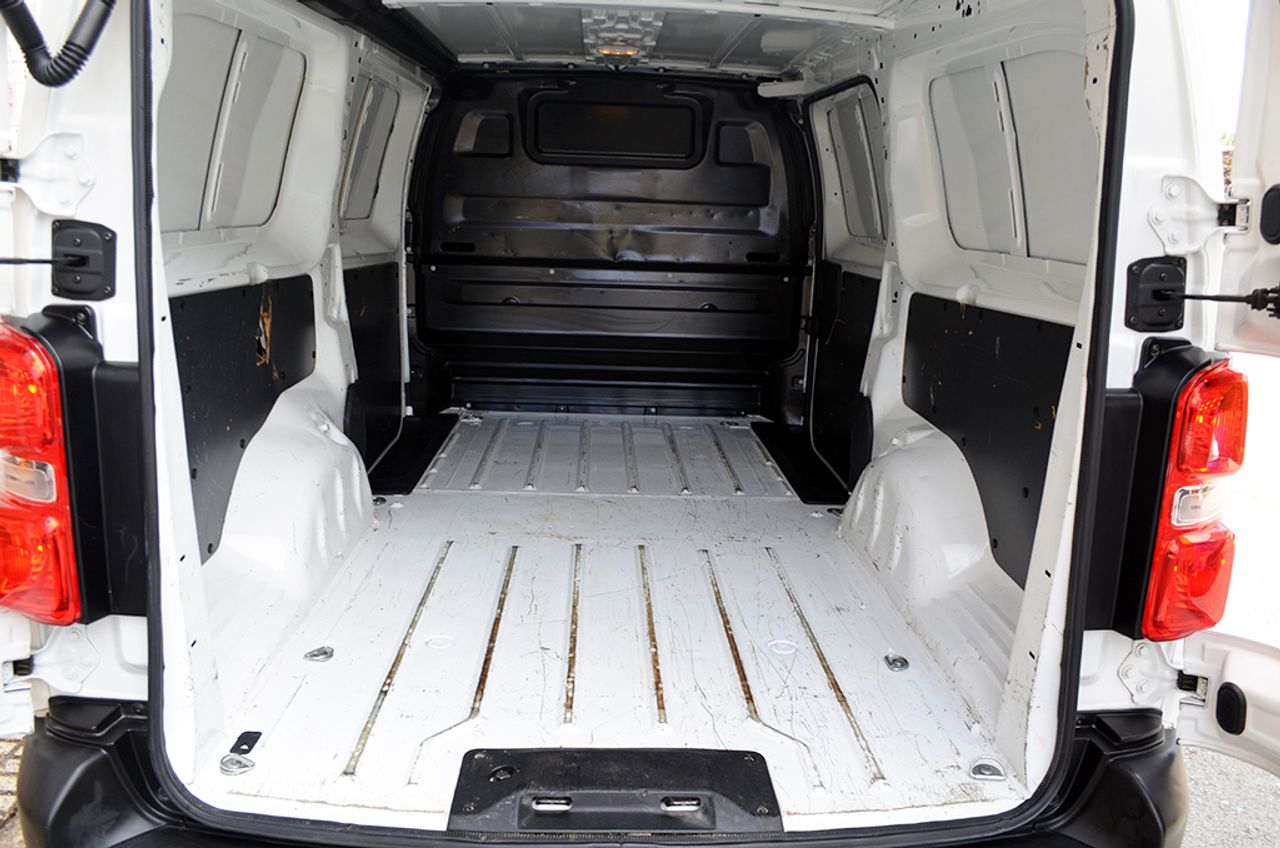 Opel Vivaro Electric Furgon Select L Larga BEV 136cv 75kWh - Foto 10