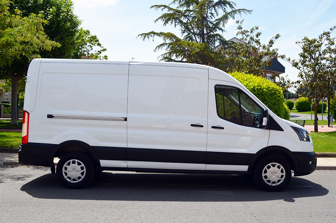 Ford Transit e-Transit 350 L3 BEV 75 kWh 184cv RWD - Foto 5