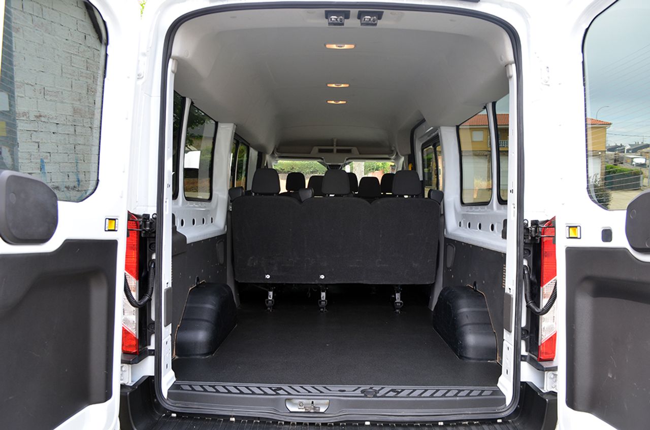 Ford Transit 350 Combi L3H2 2.0 Tdci 130cv 9 plazas - Foto 10