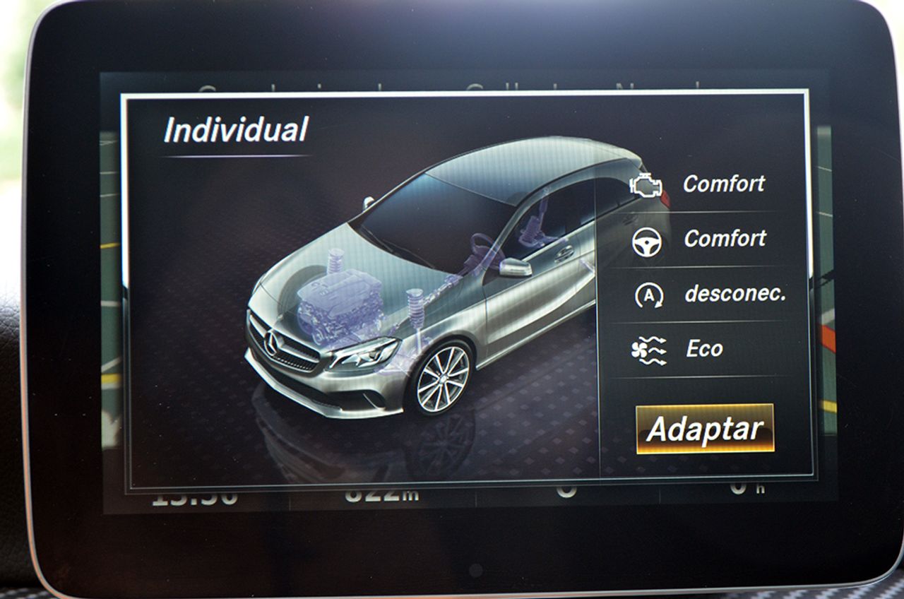 Mercedes Clase A A 200 d 7G-DCT 136cv AMG - Foto 68