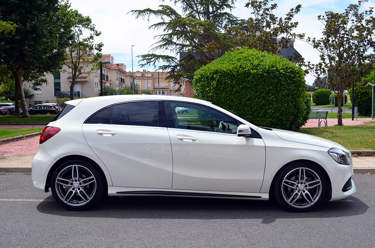 Mercedes Clase A A 200 d 7G-DCT 136cv AMG - Foto 5