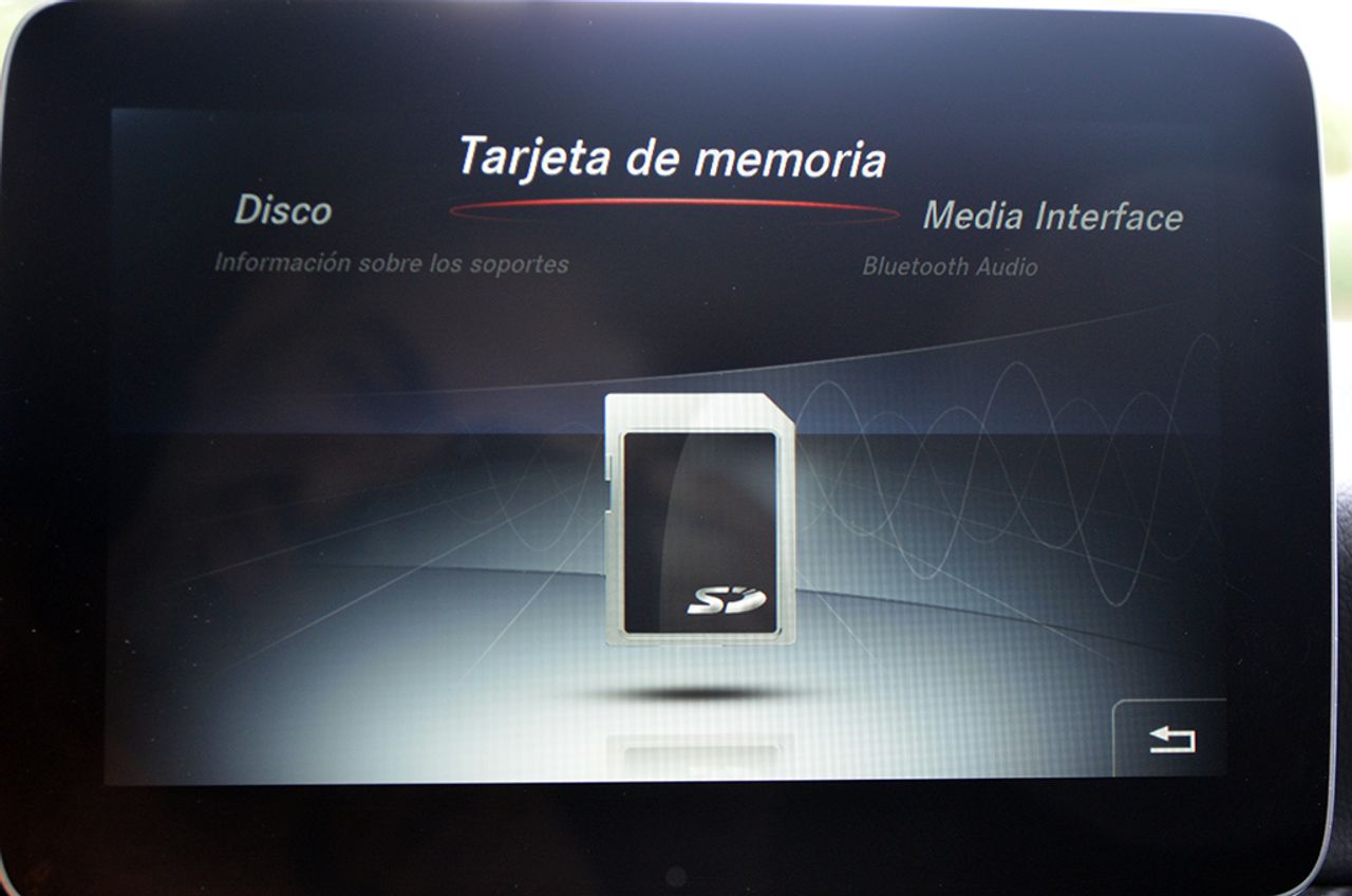 Mercedes Clase A A 200 d 7G-DCT 136cv AMG - Foto 41