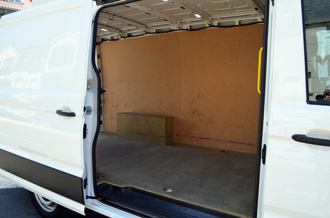 Volkswagen Crafter 35 L3H2 2.0 Tdi 140cv Auto 8 vel. - Foto 47