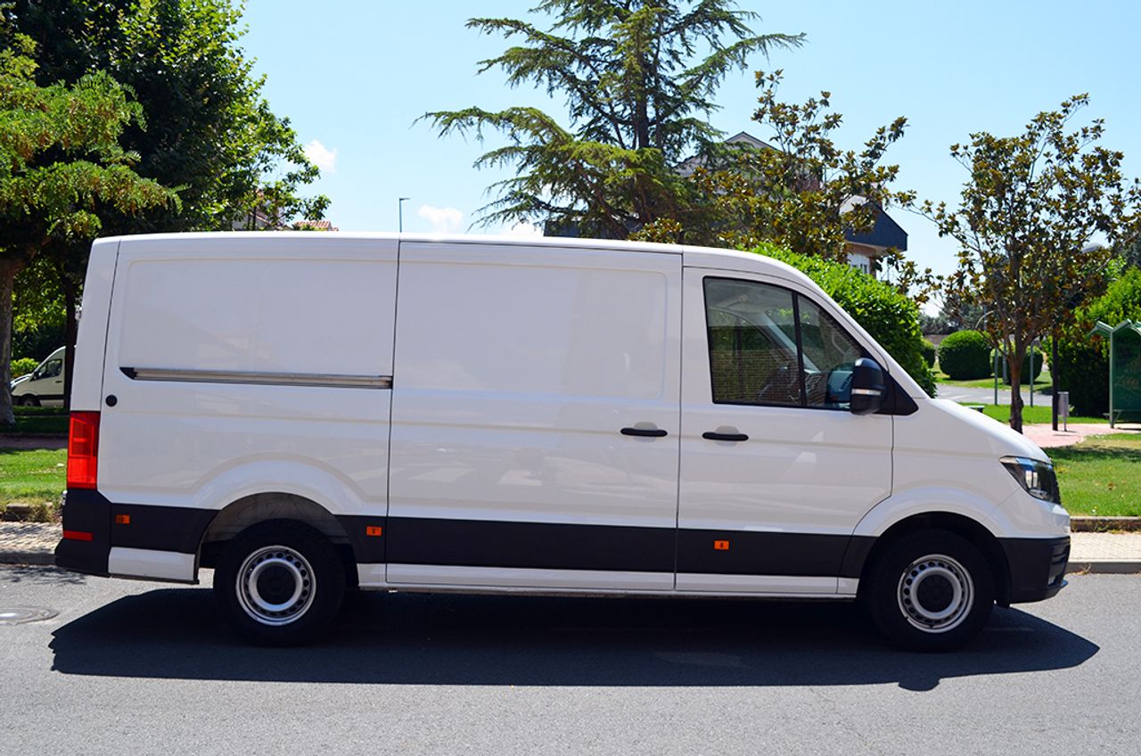 Volkswagen Crafter 35 L3H2 2.0 Tdi 140cv Auto 8 vel. - Foto 5