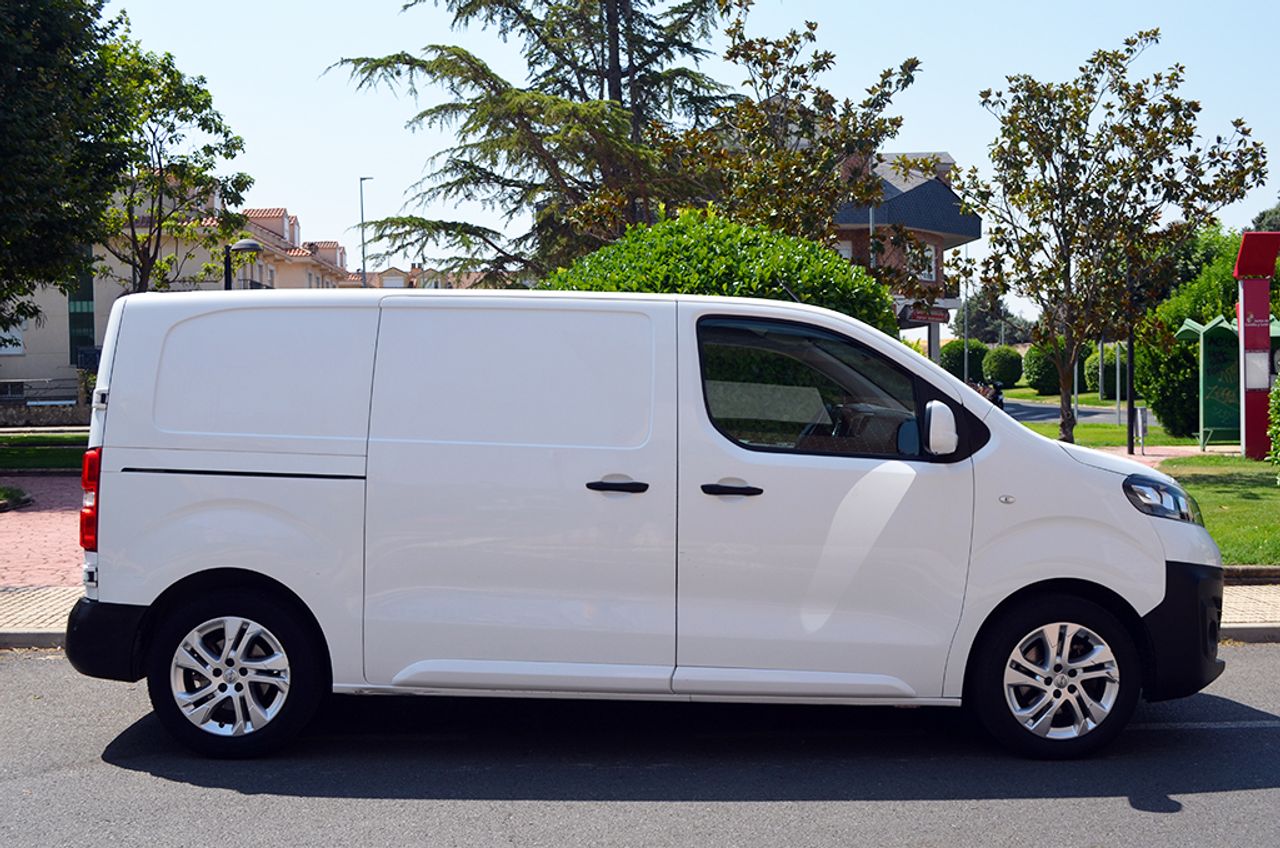 Opel Vivaro Electric BEV 330 75kWh 136cv Innovation M - Foto 5