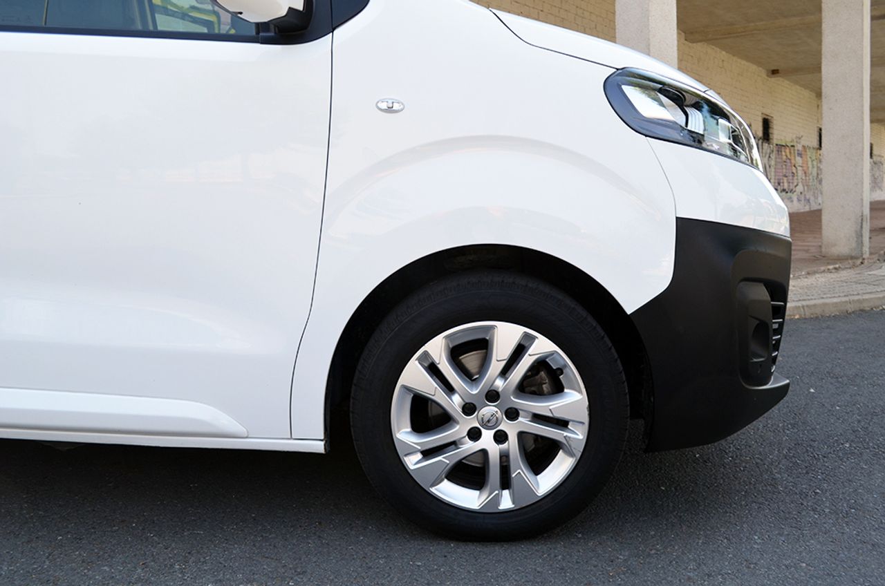 Opel Vivaro Electric BEV 330 75kWh 136cv Innovation M - Foto 57