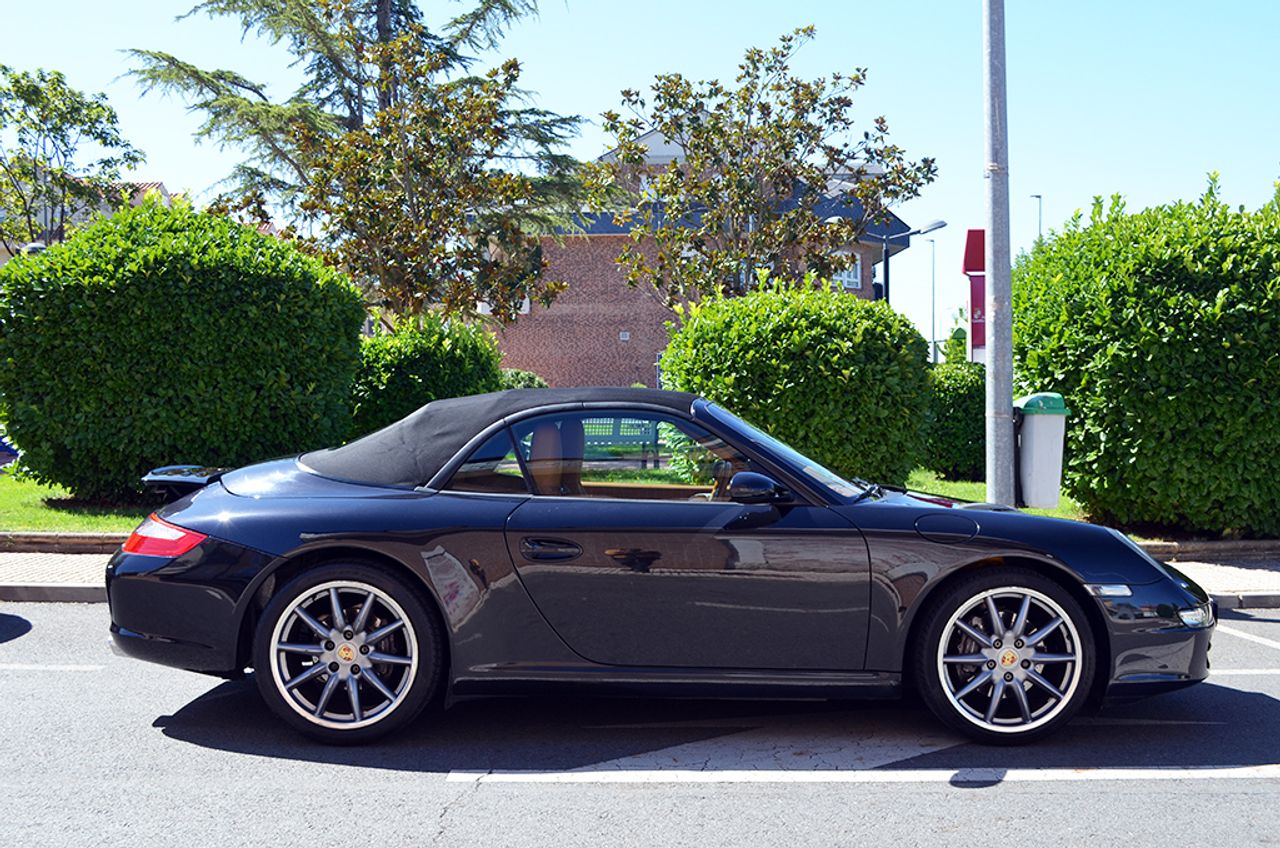 Porsche 911 Carrera Cabriolet Tiptronic 325cv - Foto 47