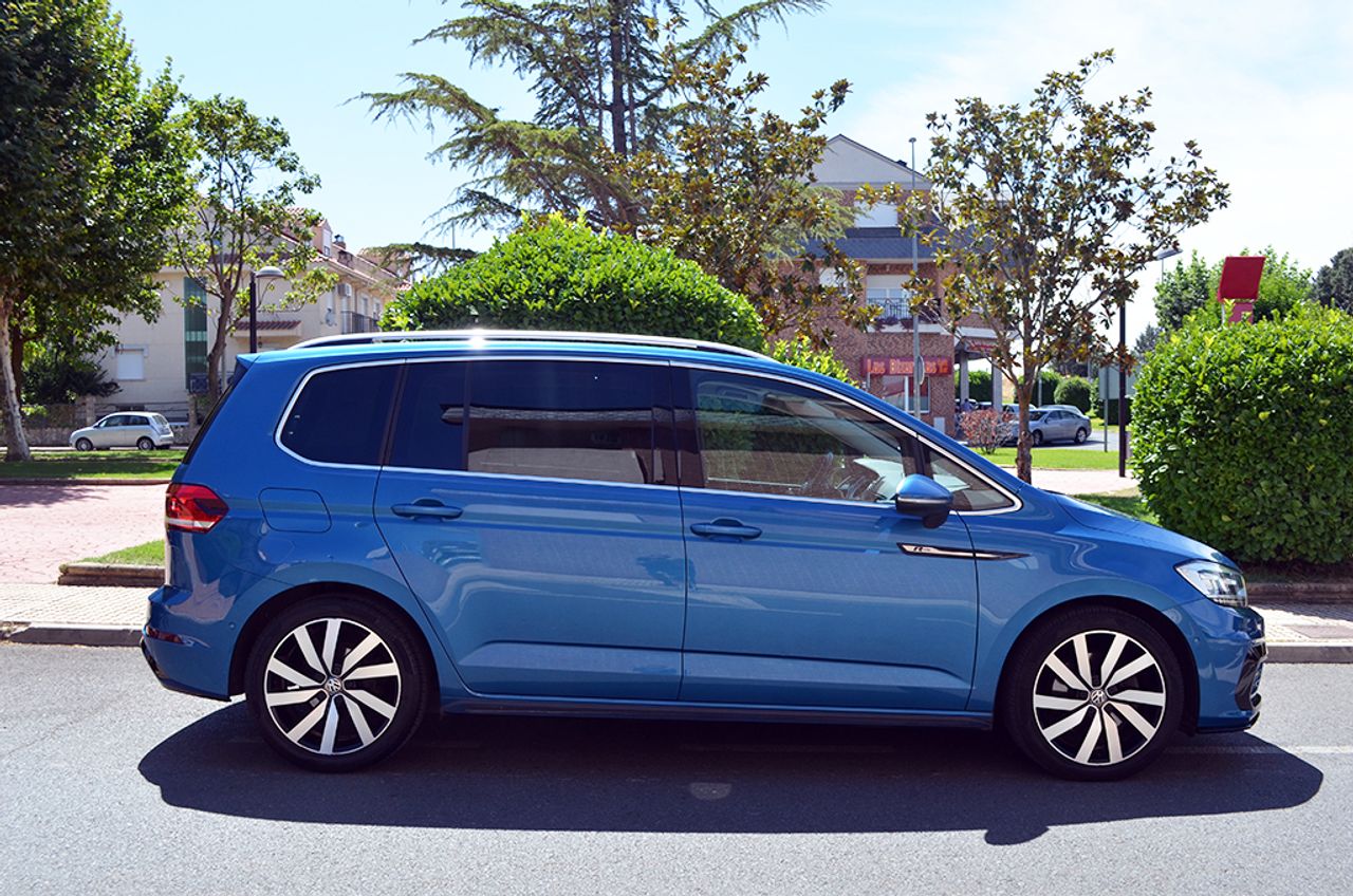 Volkswagen Touran Sport 1.4 TSI 110 kW 150cv DSG7 7 plazas R-Line - Foto 5
