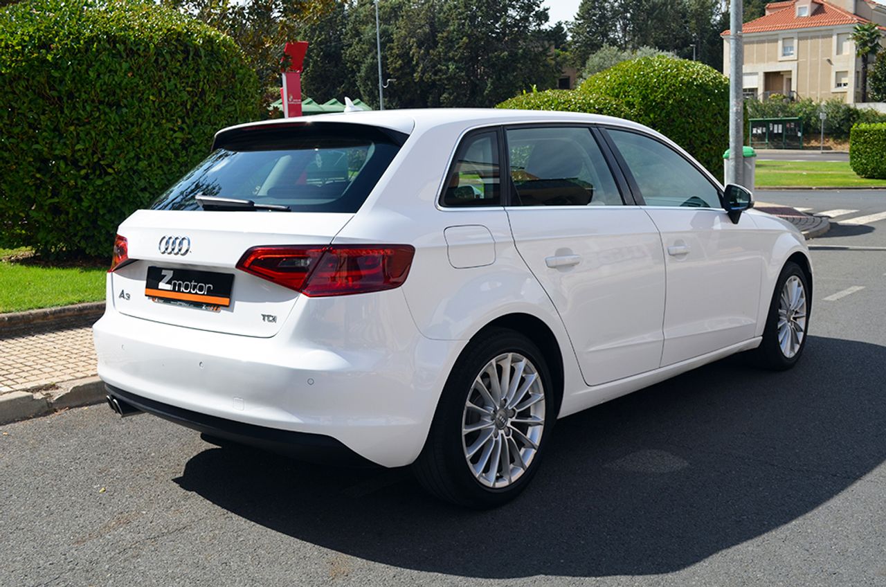 Audi A3 Sportback 2.0 TDI clean diesel 150 CV Ambition S tronic 6 vel. - Foto 4