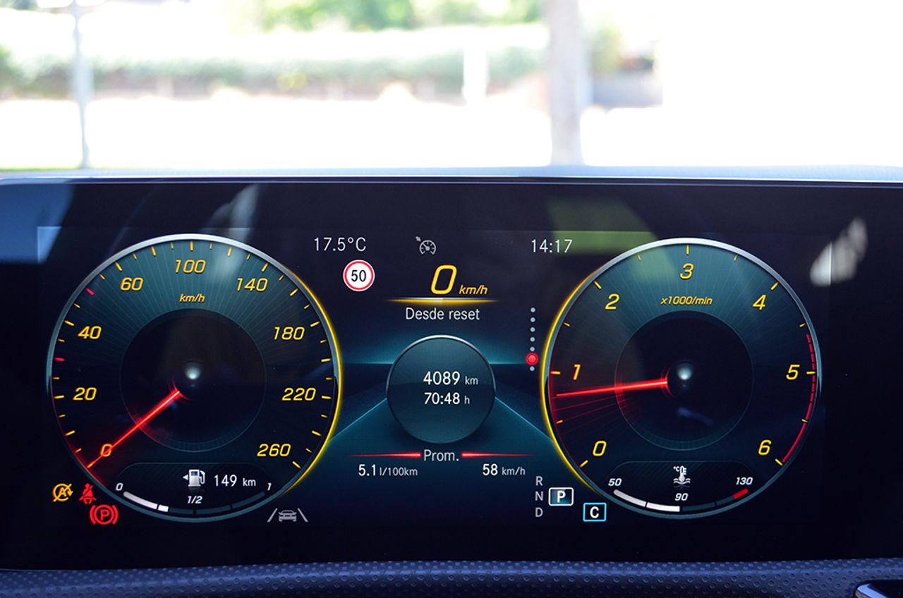 Mercedes CLA 200 d Shooting Brake 8G-DCT 150cv - Foto 11