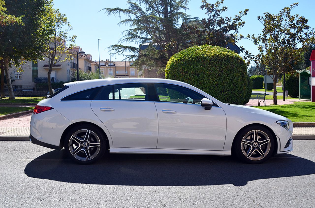 Mercedes CLA 200 d Shooting Brake 8G-DCT 150cv - Foto 5