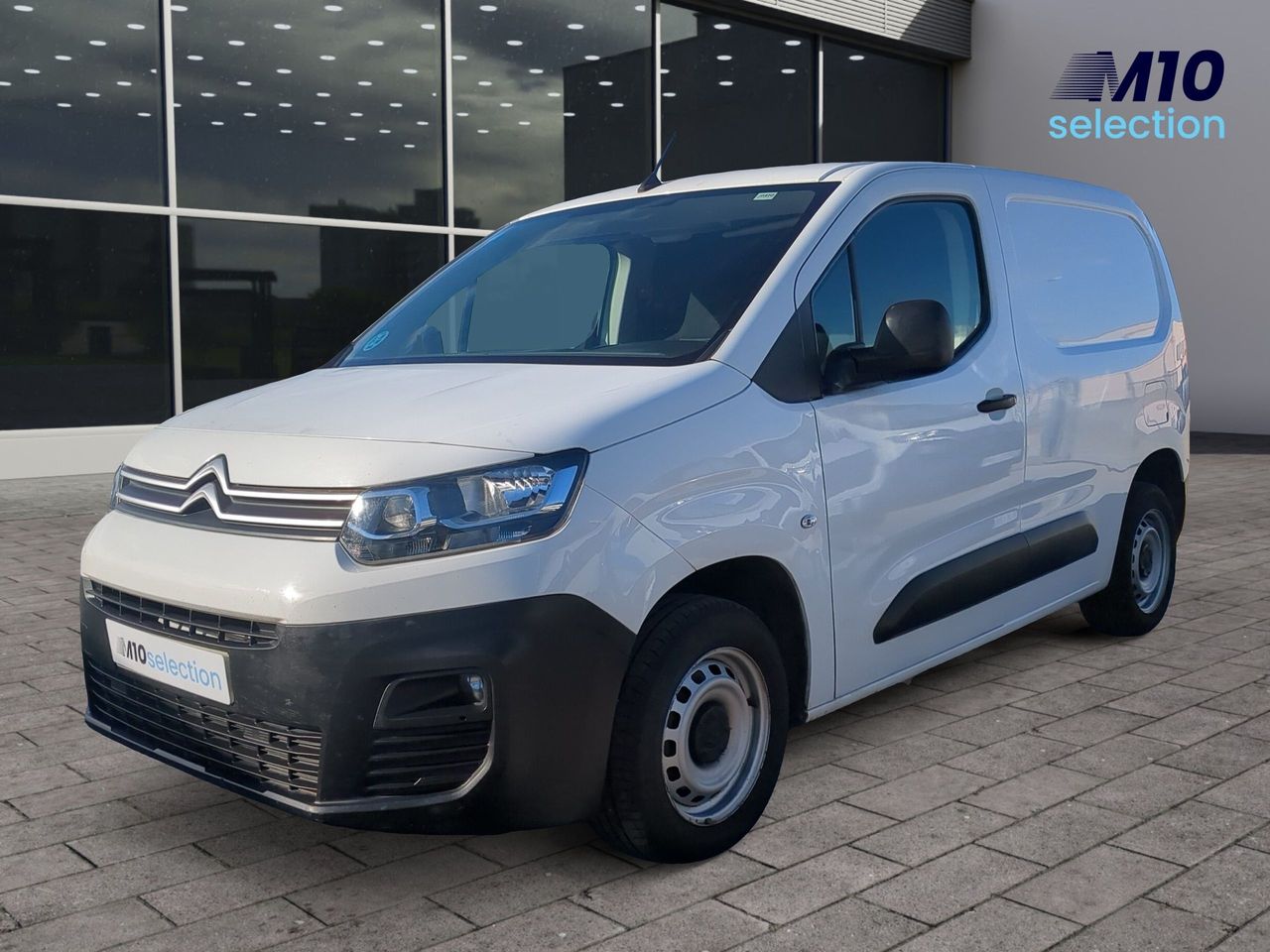 Furgon 3 plazas 4 puertas  de segunda mano - citroën berlingo  furgon 2021 /