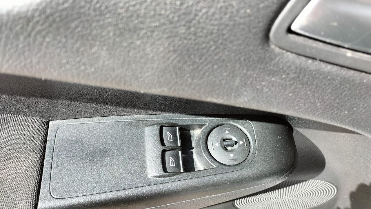 Ford Transit Courier 1.5 TDCI E6 Trend - foto 6