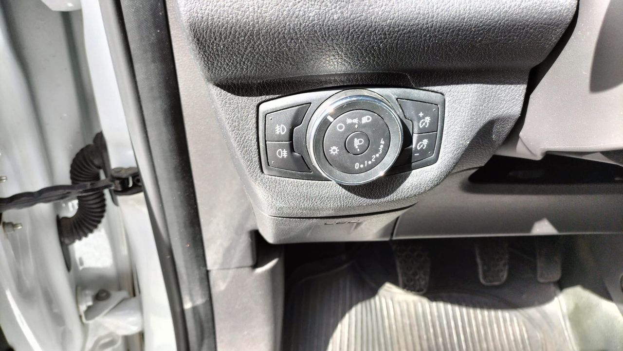 Ford Transit Courier 1.5 TDCI E6 Trend - foto 7