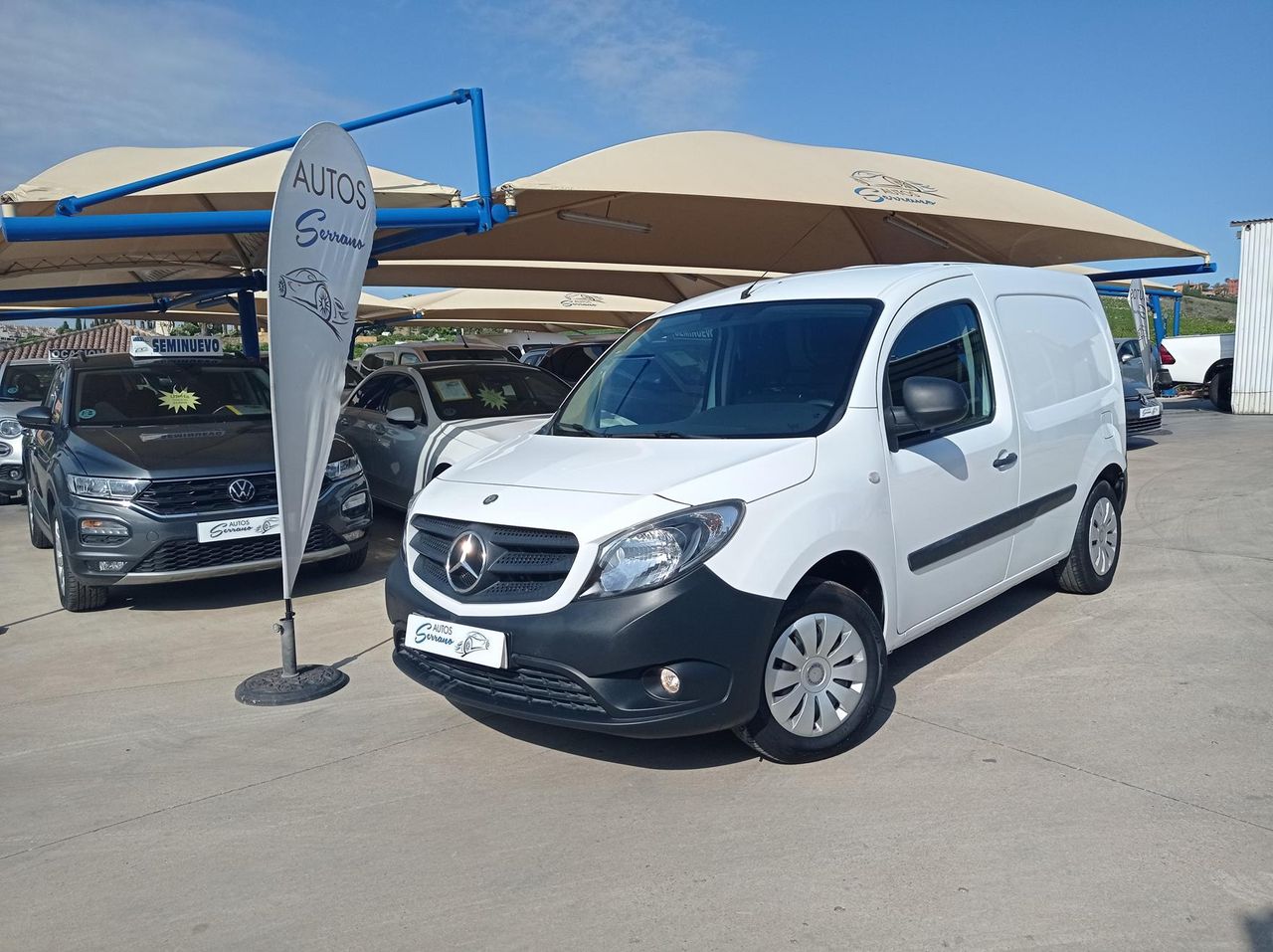 foto de mercedes citan de segunda mano