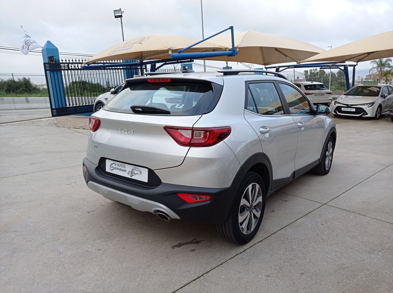 kia stonic 2024 / foto grande (3)