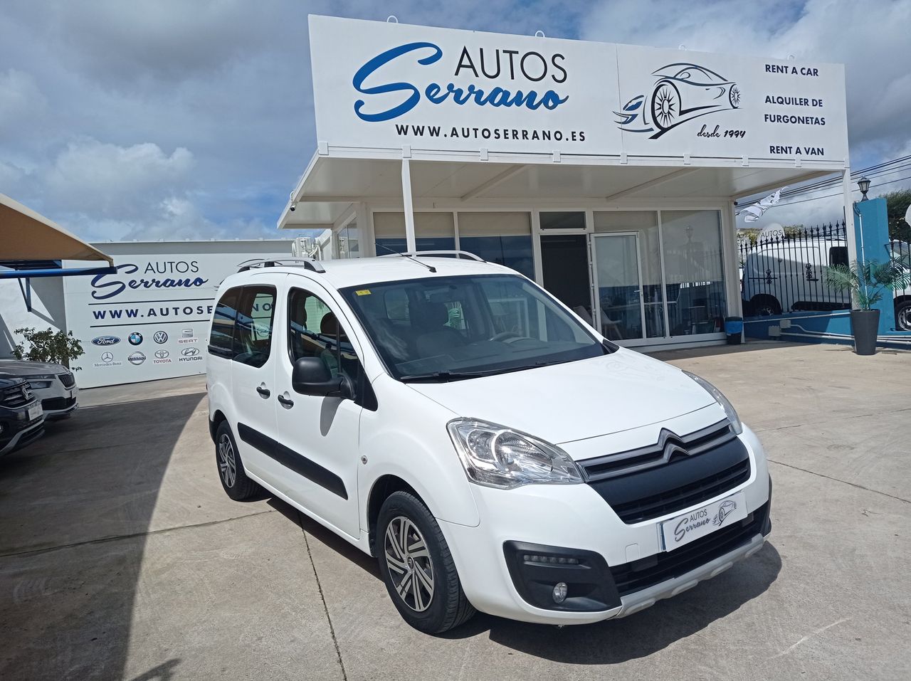 Citroen berlingo blanco 5 puertas  de segunda mano - citroën berlingo 2018 /