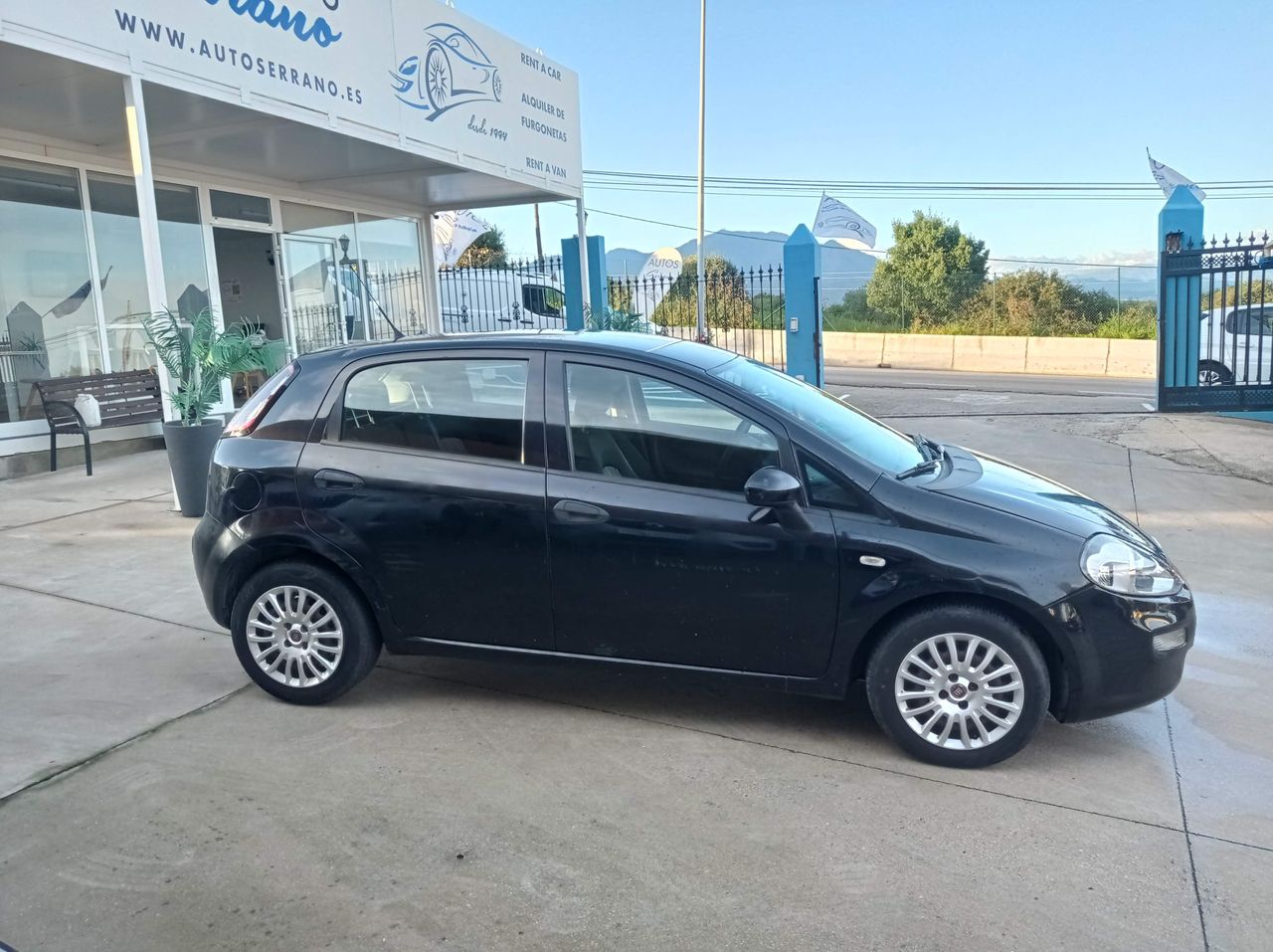fiat punto 2010 / foto grande (2)