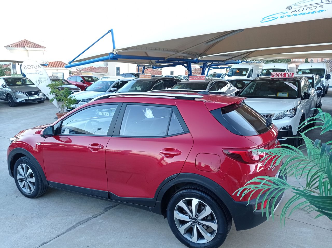 kia stonic 2023 / foto grande (3)
