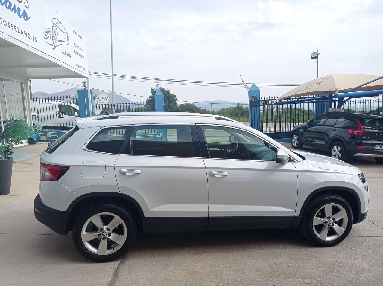 skoda karoq 2021 / foto grande (3)