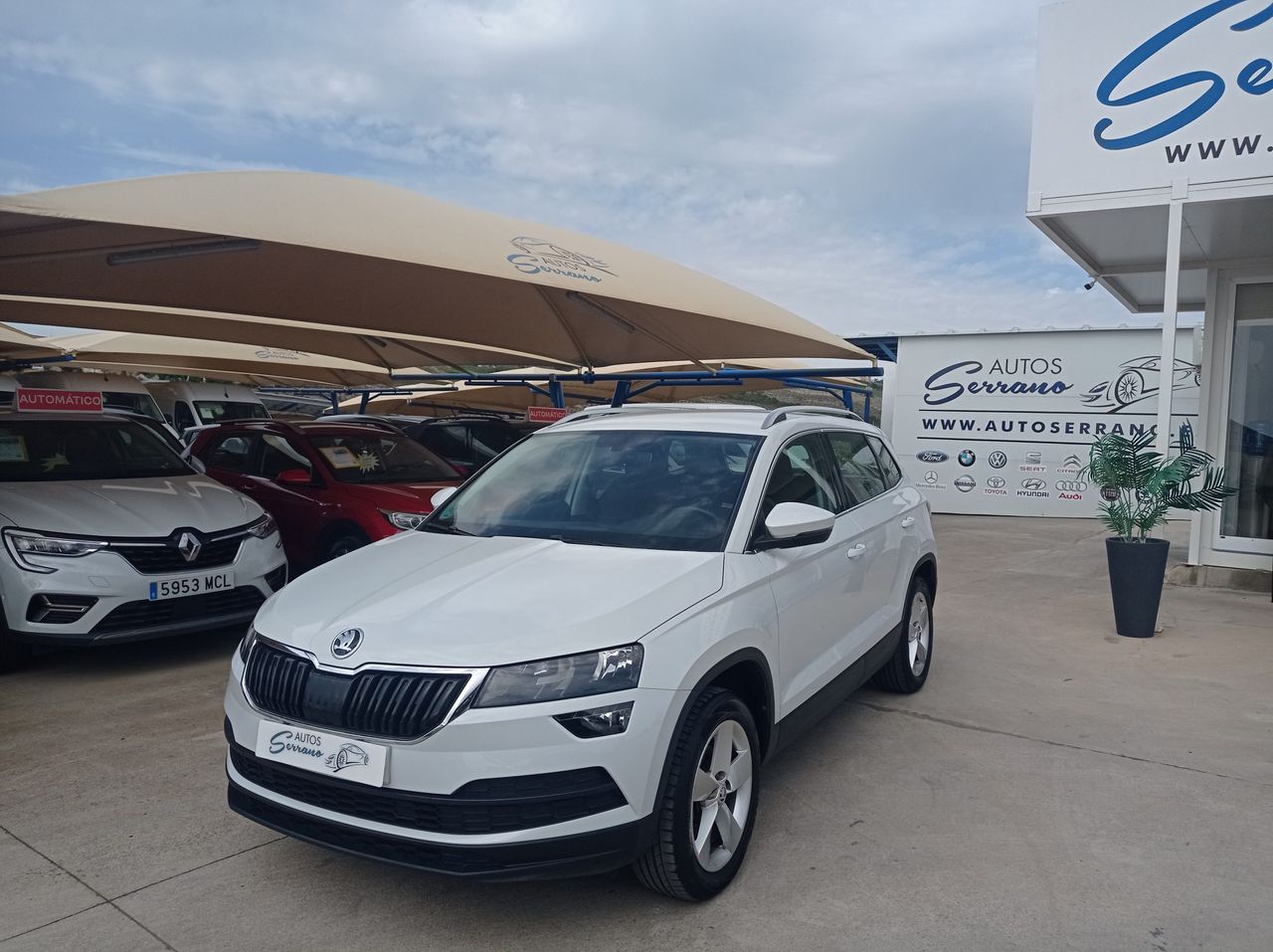 skoda karoq 2021 / foto grande (2)