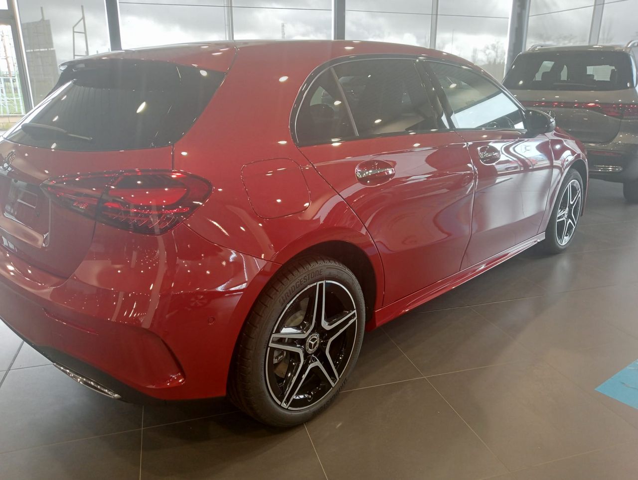 mercedes clase a 2024 / foto grande (2)
