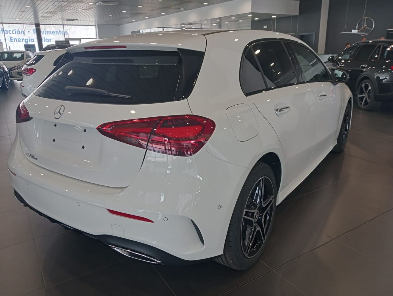 mercedes clase a 2023 / foto grande (2)