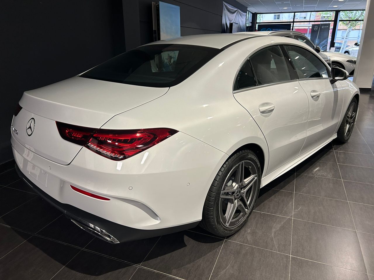 mercedes cla 2024 / foto grande (2)