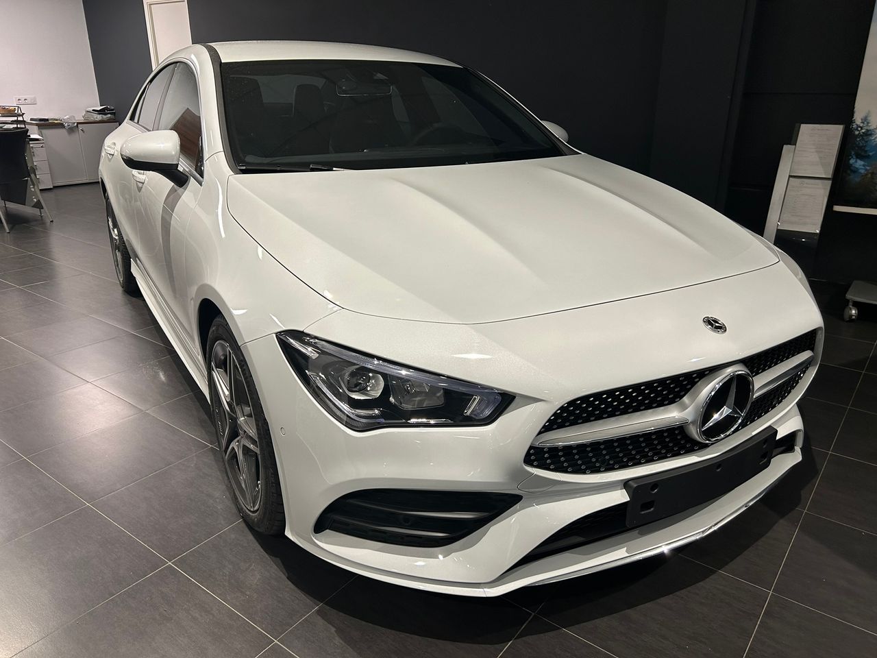 mercedes cla 2024 / foto grande (3)