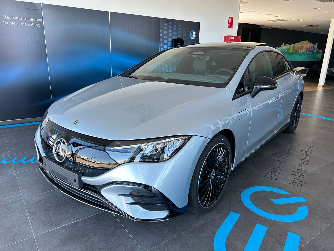 mercedes eqe 2025 /