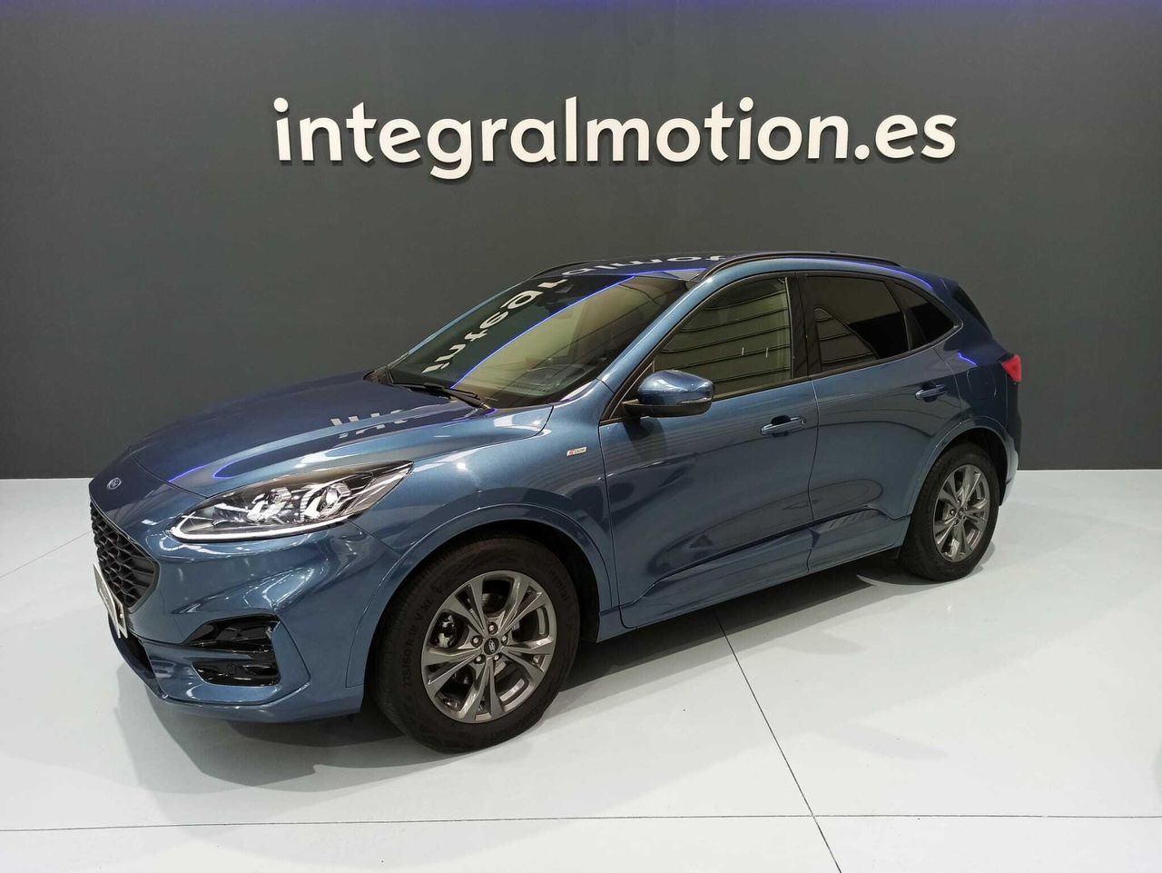 Ford transit caja 2022  de segunda mano - ford kuga 2022 /
