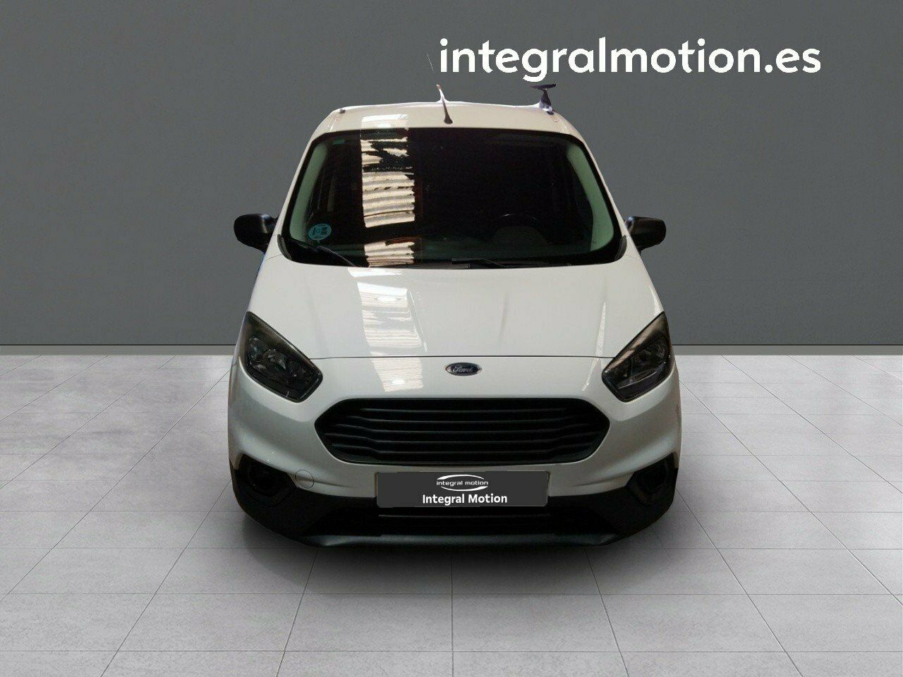 ford transit courier 2018 / foto grande (2)