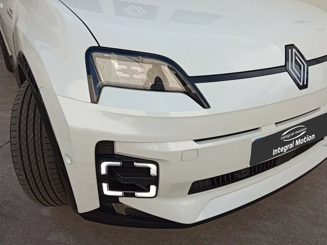 renault 5 e-tech 2024 / foto grande (3)