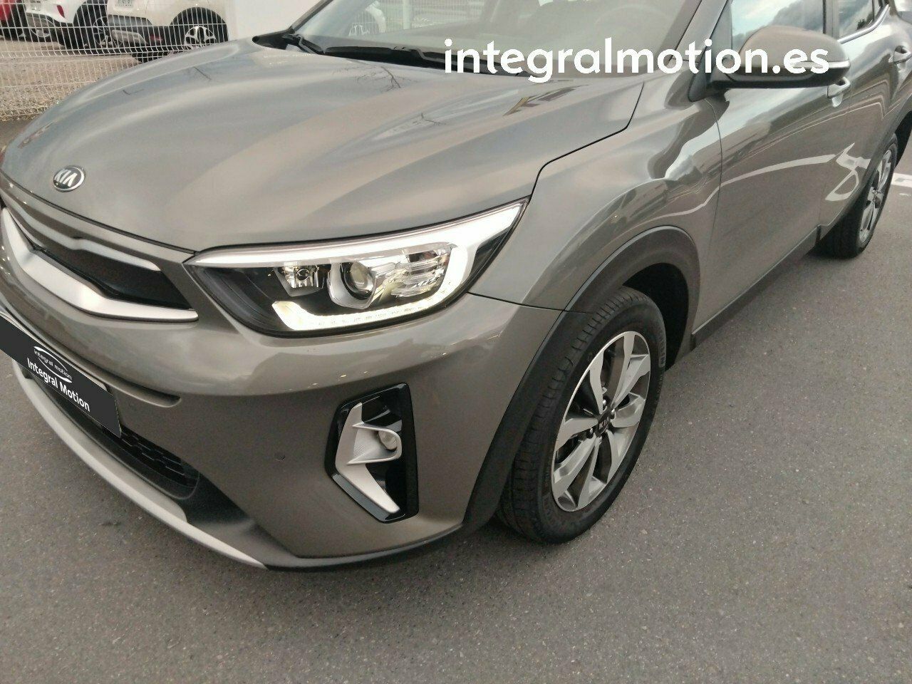 kia stonic 2021 / foto grande (3)