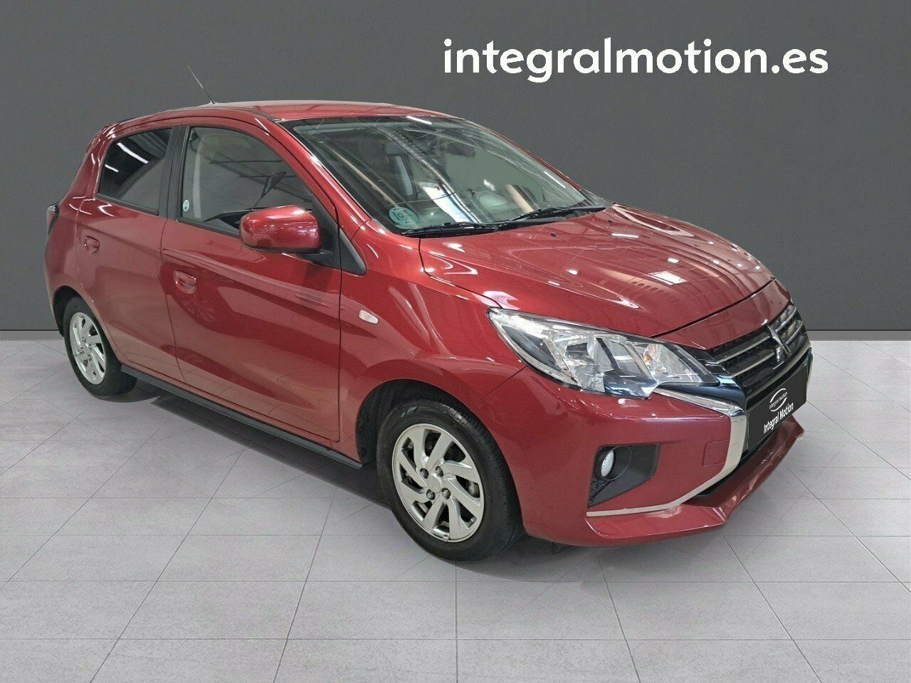 mitsubishi space star 2024 / foto grande (3)